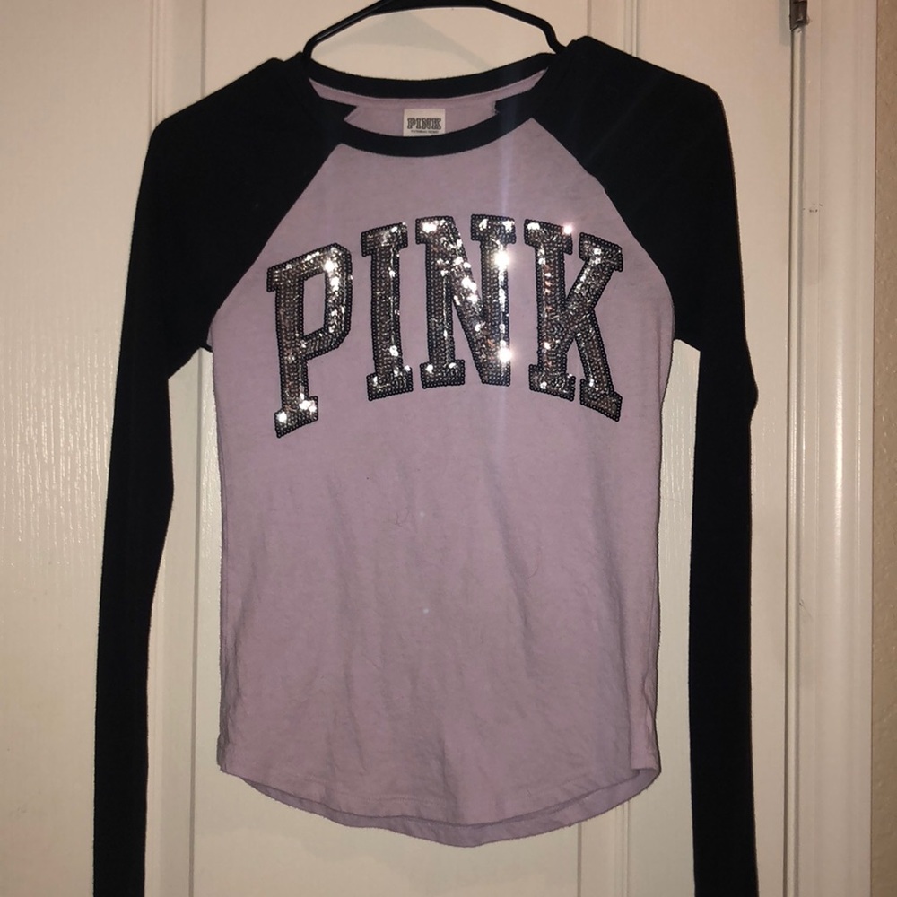 Vs pink long sleeved t shirt 💜💜💜